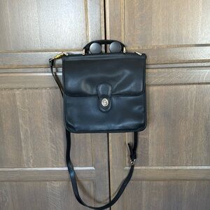 GOLD COAST LEATHER PURSE